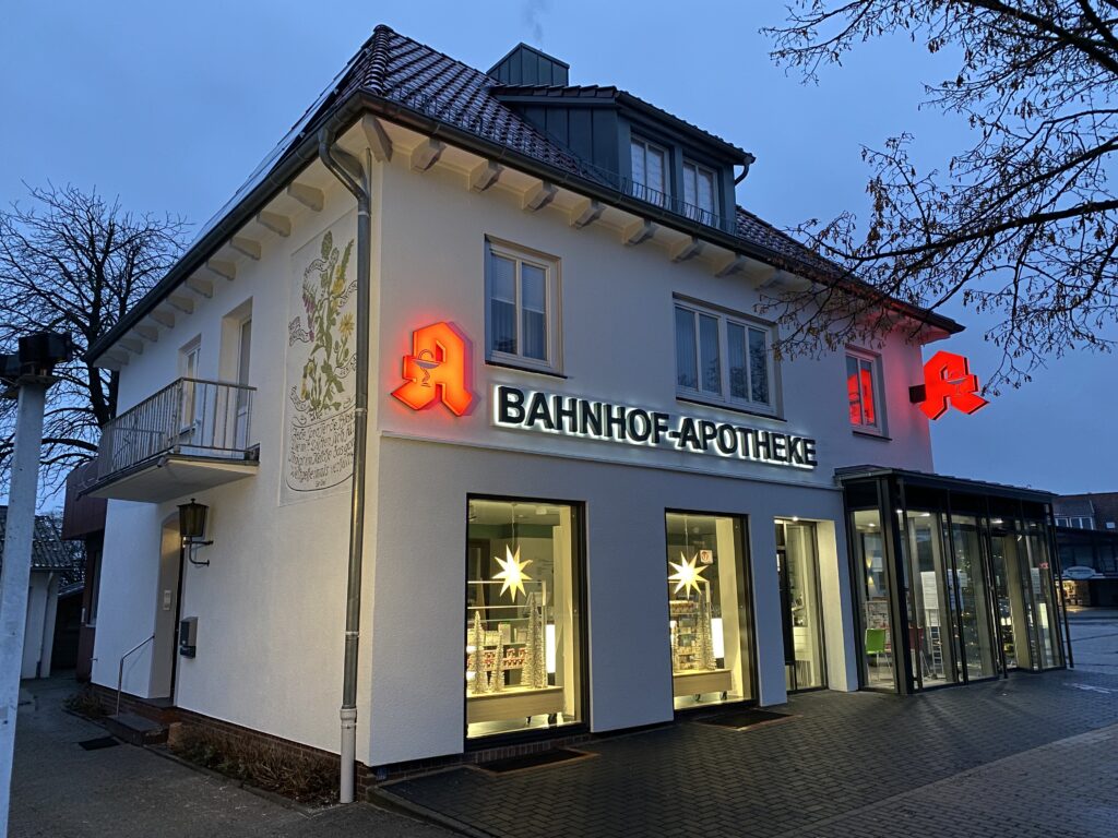 Filiale der Bahnhof-Apotheke von Außen
